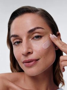 Alastin Restorative Skin Complex with TriHex Technology
