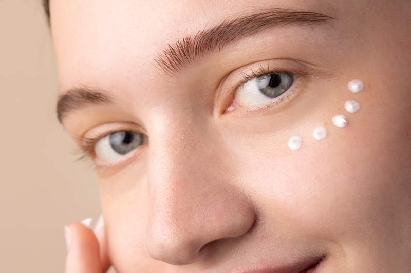 How to Use Retinol and Retinoid?