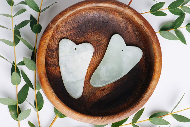 gua sha and how to use it