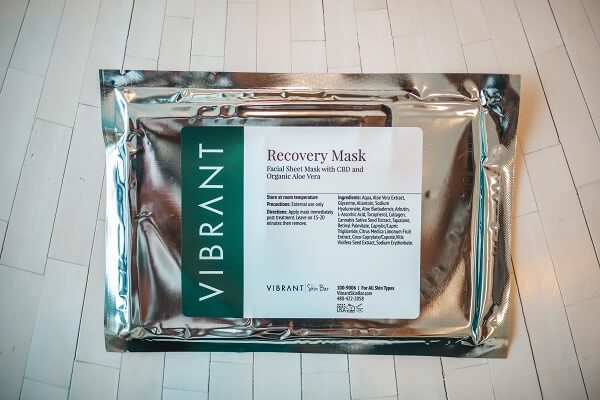 Vibrant Skin Bar CBD Recovery Mask